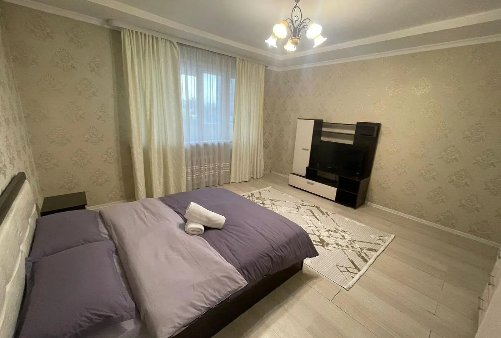 Толеби 273Б, Жк Жайлы Алматы